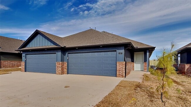 Building Photo - 1217 NW 113th St