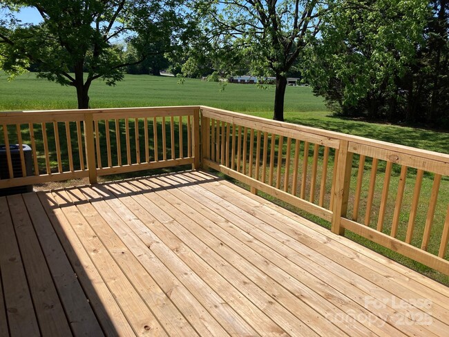 Photo - 1697 Morningside Dr