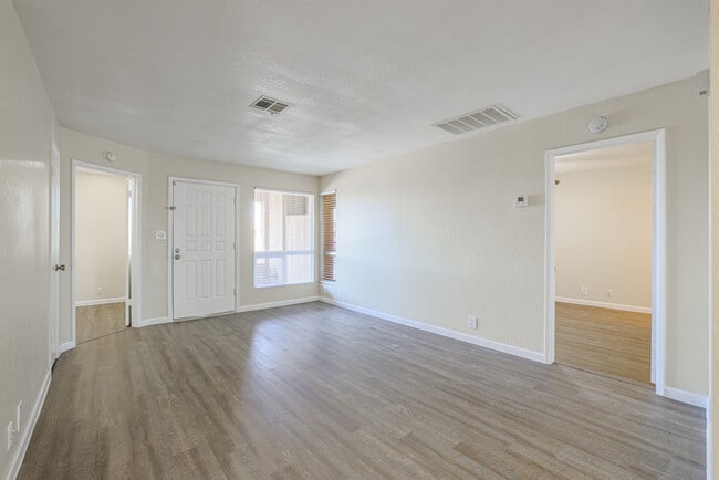 Photo - 2 bedrooms condo