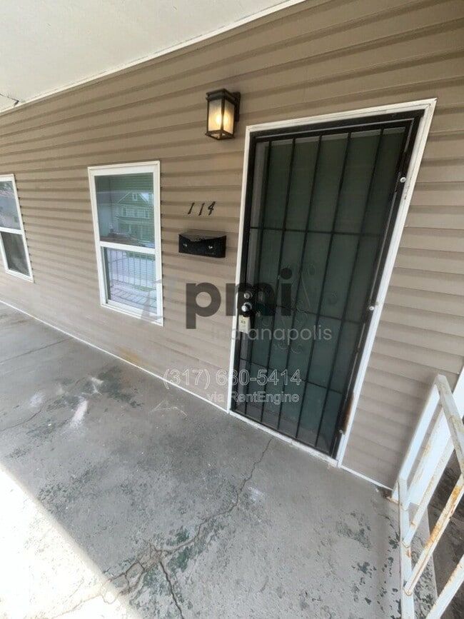 Photo - 114 Adler St