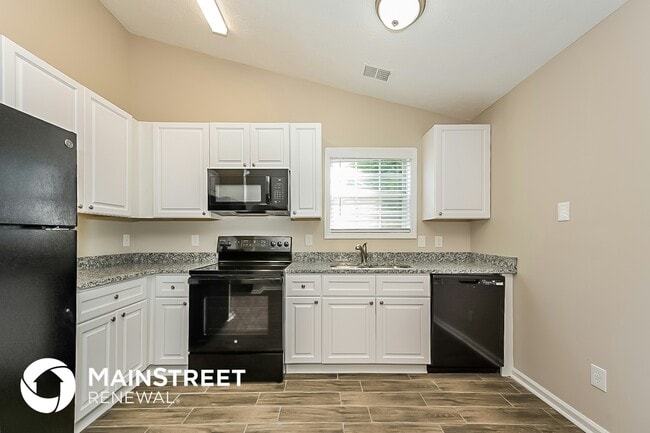 Photo - 1547 Enchanted Forest Dr