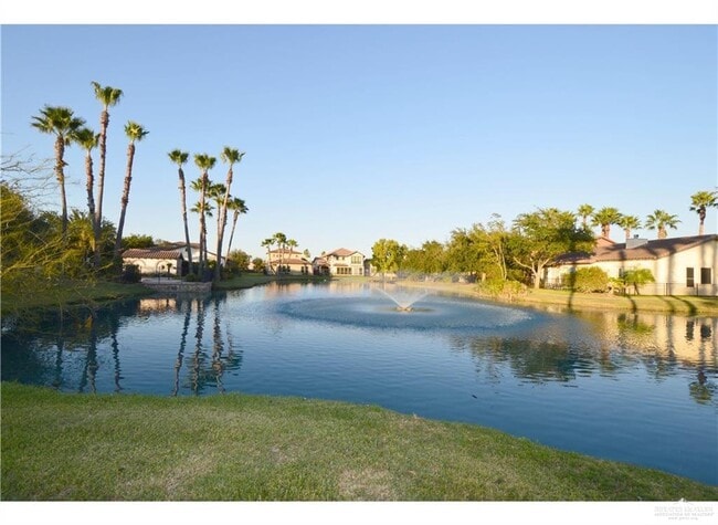 Photo - 39 Denia Ct