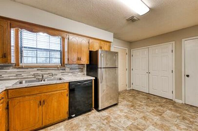 Photo - 114 S Mitchell St Unidad A