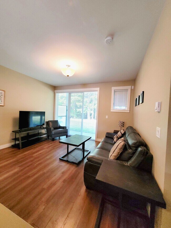 Photo - $2,695.00 / Month - 2 Bed 2 Bath - AVAILABLE 2026-01-01 - KITIMAT Unit 303