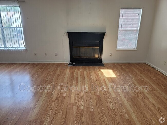 Building Photo - 1424 Deerpond Ln Rental
