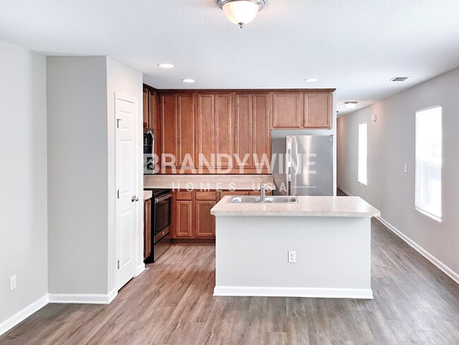 Photo - 7713 Free Ave