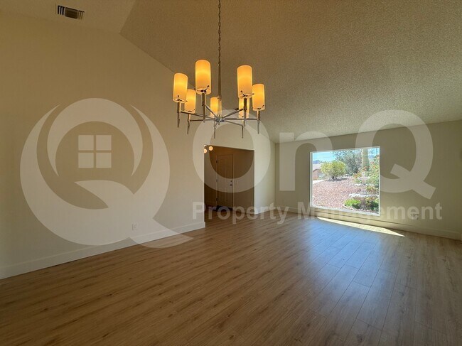 Photo - 1562 N Atwood Ave