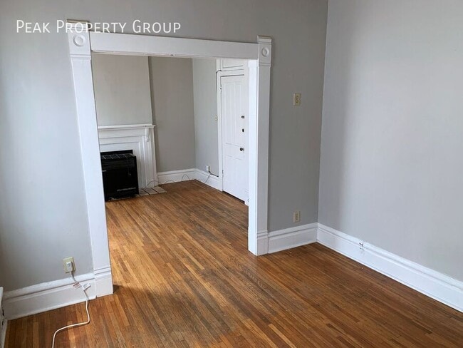 Photo - 248 1/2 W. 5th Avenue Front-