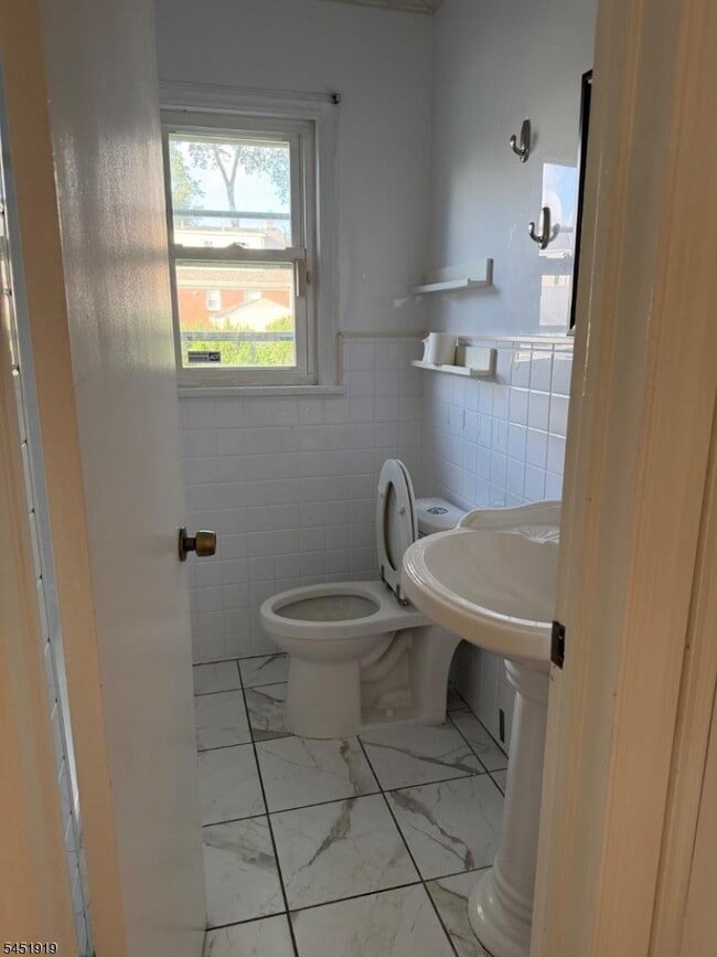 396 Union Ave