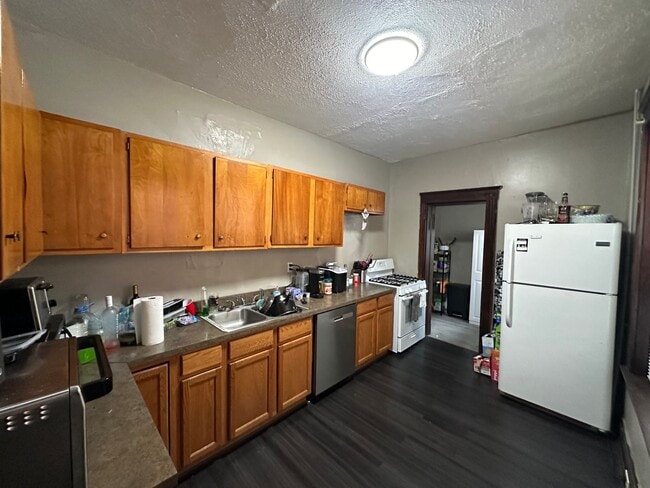 Photo - 5 Bedroom Clifton House Available Next to UC Campus