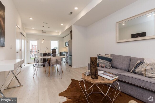 Building Photo - 1237 N 27th St Rental