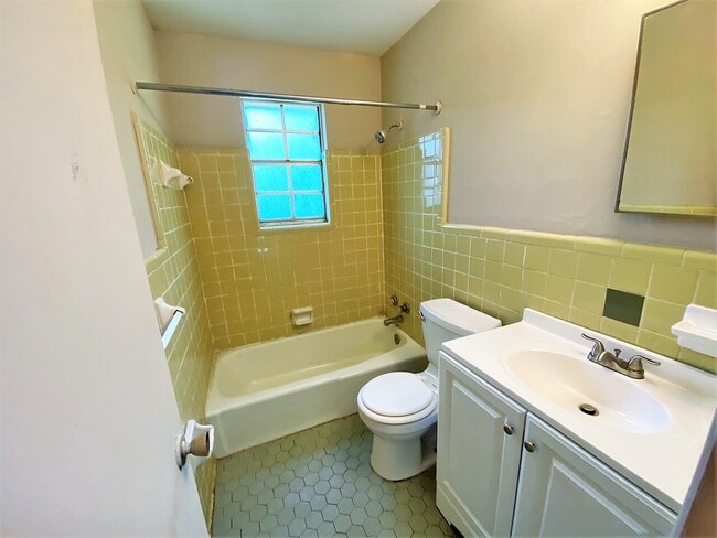 Photo - Edgemont Apartments Unit 4