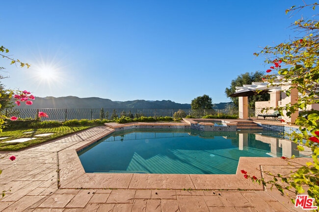 Photo - 1415 Cuesta Linda Dr