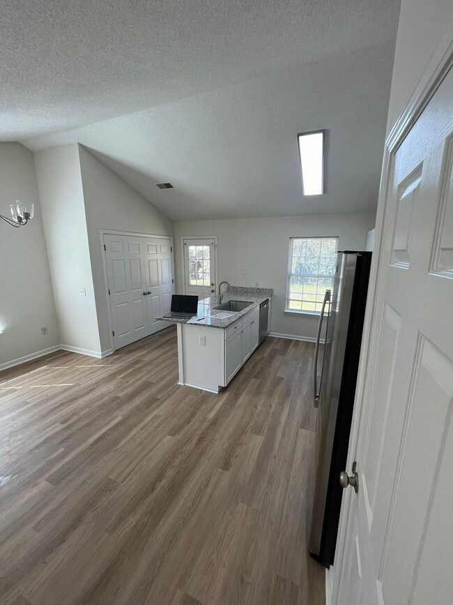 Photo - Move-in Ready! Charming 3 Bedroom 2 Bathro...
