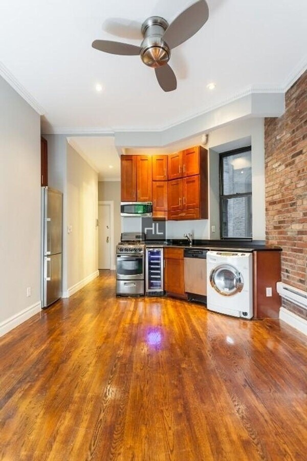 Photo - MOTT ST. Unidad 19