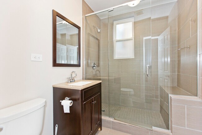 Photo - 4849 N Seeley Ave Unit 2