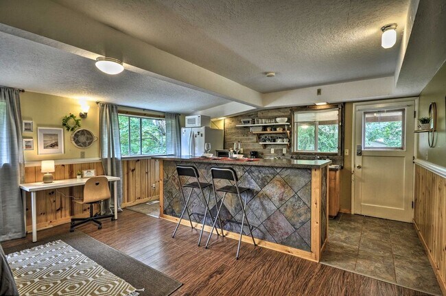 Photo - 11352 NE Fargo St