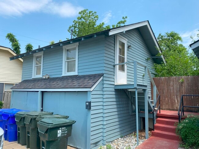 Photo - 327 E Duffy St Unit 1