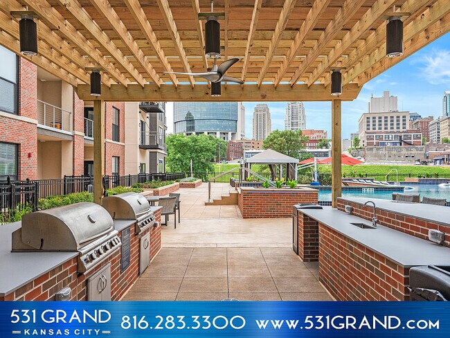 Outdoor grills - 531 Grand
