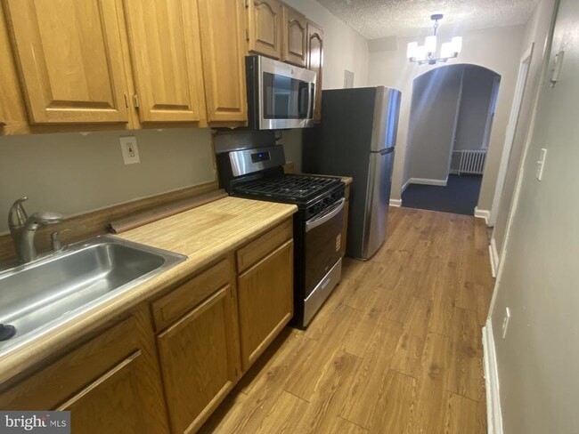 Photo - 1723 H St NE Unidad 1