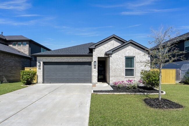 Photo - 1123 Five T Ln