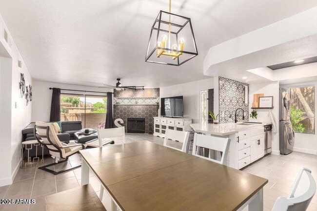 Photo - 7950 E Starlight Way Unidad 107