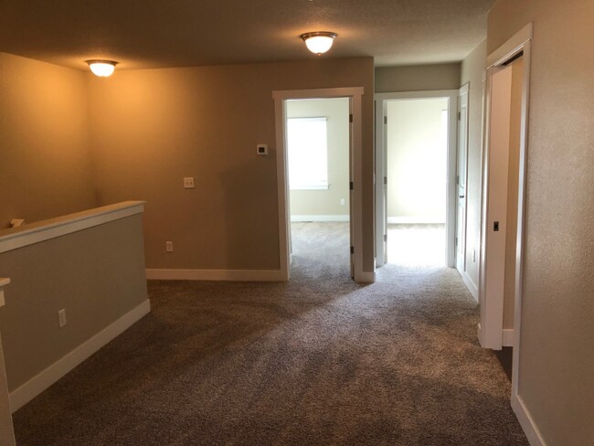 Photo - 6340 Orchard Park Dr Unit 3