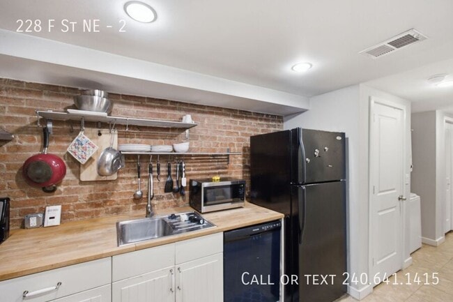 Photo - 228 F St NE Unit 2