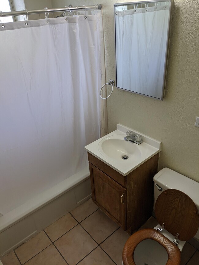 Photo - 1690 Paris St Unit 5