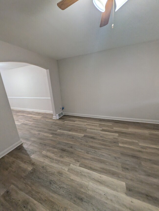 Photo - 6501 Hartwait St