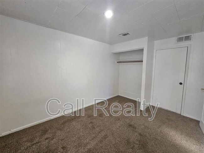 Photo - 719 W Augusta Ave Unit 1
