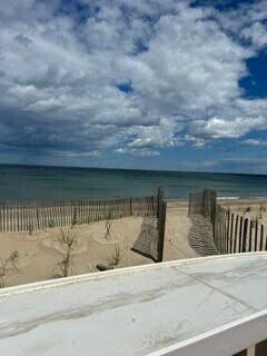 Photo - 398 North End Blvd