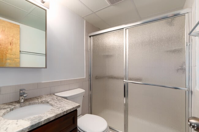 2 habitaciones, 1 baño - 1080 pies cuadrados - Baño - Bridgewater Apartments