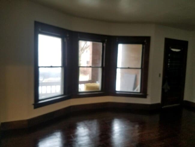 Photo - 657 W 8th St Unidad 1