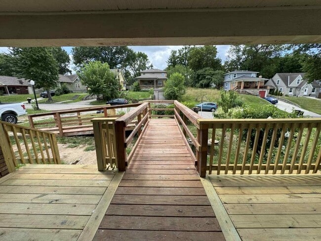 Photo - 1836 Freeman Ave