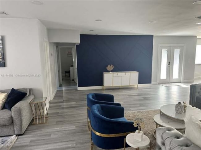 Photo - 1711 N 50th Ave