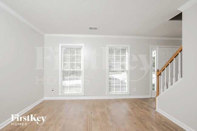 Photo - 6805 Renwick Ct