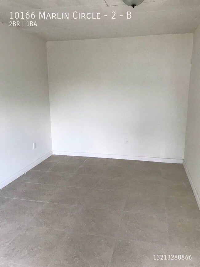 Photo - 10166 Marlin Cir Unidad B