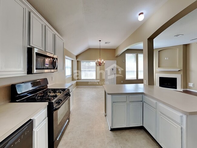 Photo - 409 Crimson Coast Dr