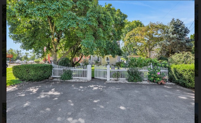 Photo - 126 Lighthouse Dr