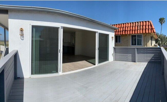 Photo - 6531 Vista Del Mar