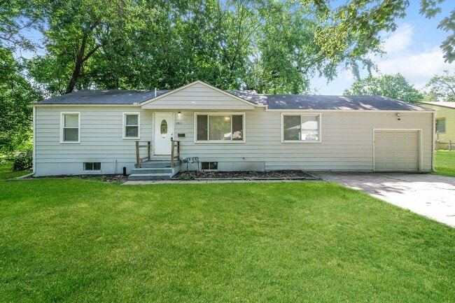 Building Photo - 3 BR/1.5BA | Newly Renovated Single Family Home | 1-Car Garage Parking | Gated backyard