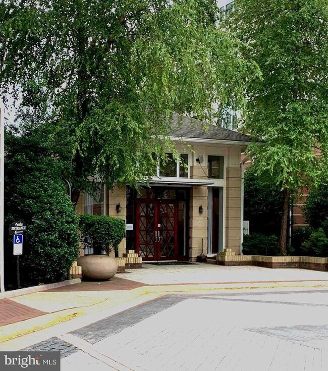Building Photo - 9480 Virginia Center Blvd Unit 102