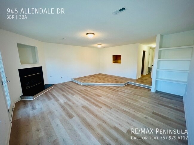 Photo - 945 Allendale Dr