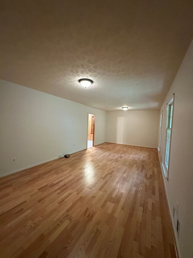 Photo - Available now,  3/2 with large unfinished basement, in University Heights