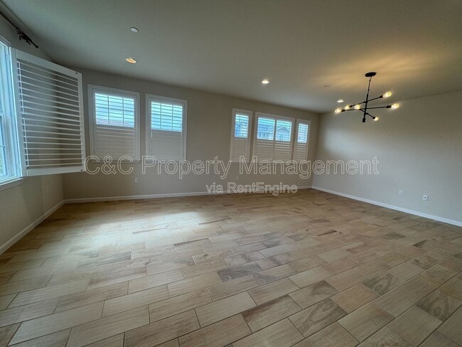 Photo - 14826 Kit Carson Dr