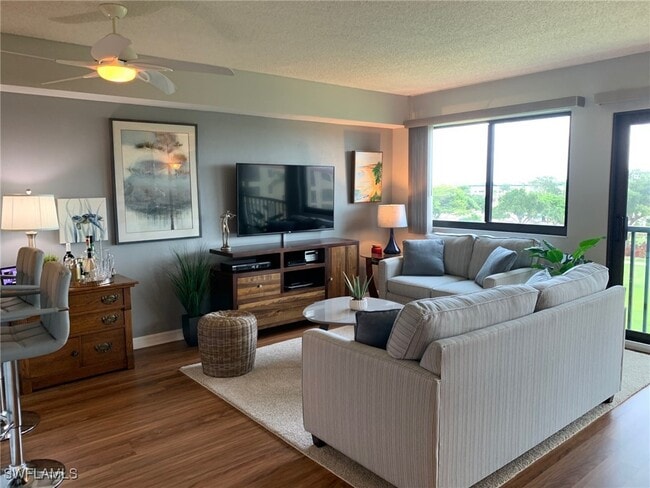 Photo - 7406 Lake Breeze Dr Unit 513