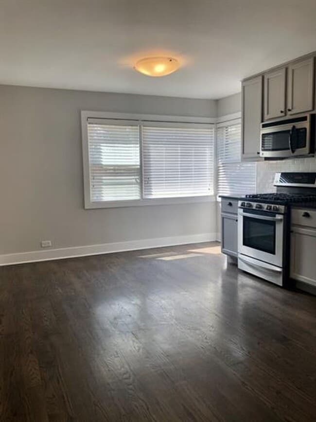 Photo - 4240-44 Gilbert Unit 4244