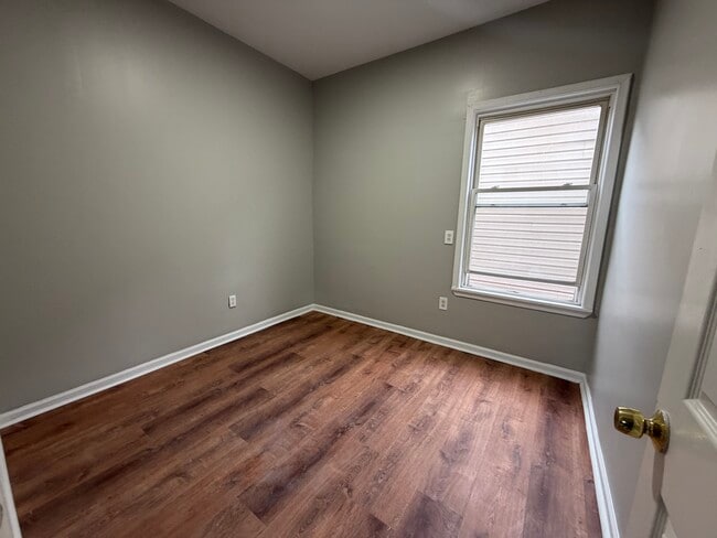 Photo - 100 Warren St Unit Second floor