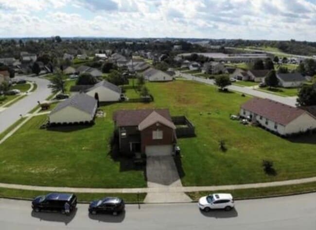 Building Photo - 428 Greathouse Dr